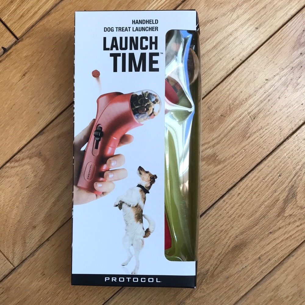 Handheld Dog Treat Launcher